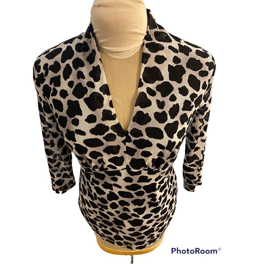 Dana Buchman Animal Print Top. Size M - Picture 4 of 9